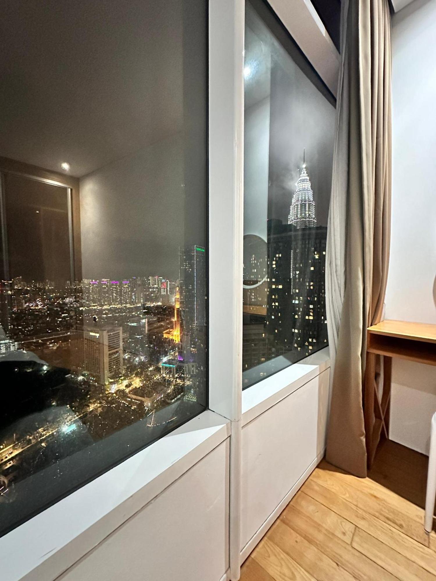 Vortex Hotel Suites Klcc At Kuala Lumpur City Center エクステリア 写真